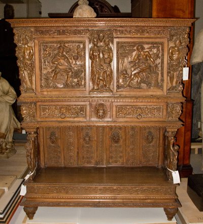 Dressoir, 1500-as évek közepe. alkotó: Hugues Sambin