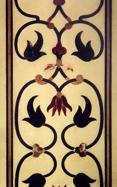 Részlet intarziás munkáról egy külső falon, 1631-54 körül (pietra dura) alkotó: Indian School