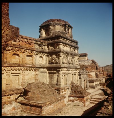 A III. lelőhely főtemplomának fogadalmi sztúpája, 320-530 alkotó: Indian School