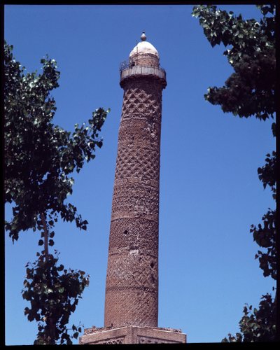 Az Al Kabeer (Al Noori) nagy mecset ferde minaretje alkotó: Islamic School