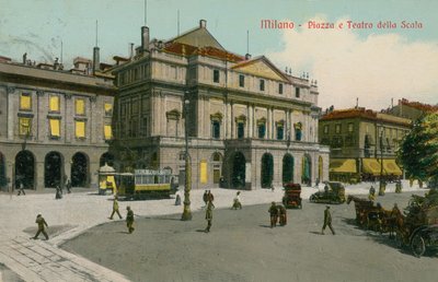 Milánó – Piazza és Teatro alla Scala. 1913-ban feladott képeslap. alkotó: Italian Photographer