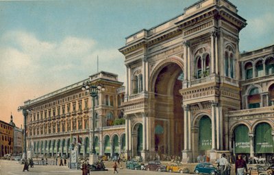 Milano / Milánó: Piazza del Duomo, Galleria bejárata (színes fotó) alkotó: Italian Photographer