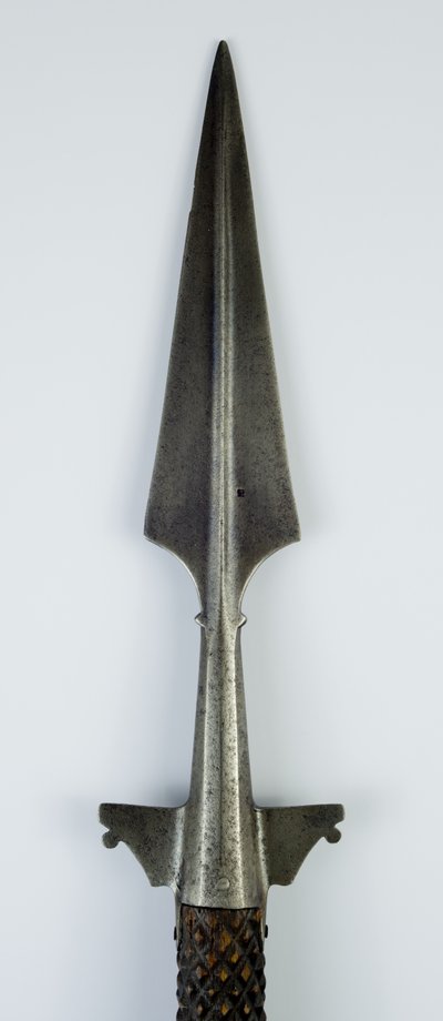 Medvelándzsa, 1550 körül (acél és fa) alkotó: Italian School