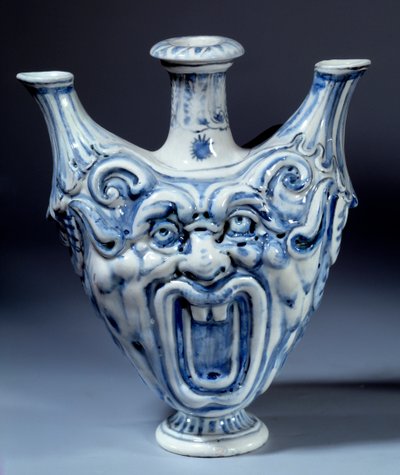 századi puha porcelánpalack, Francois II de Medicis (1544-1560) Sevres gyártmánya, porcelángyártás alkotó: Italian School