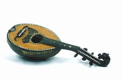 Milánói típusú mandolin csendélet. 18. század. alkotó: Italian School