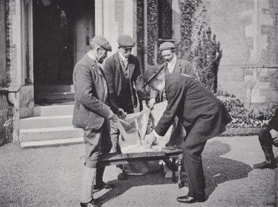 Hallaton Hare Pite Fesztivál, megtöltve a zsákokat alkotó: J. Benjamin Stone