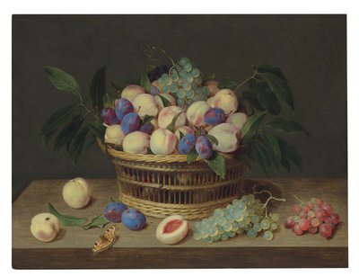 Őszibarack, szilva és szőlő fonott kosárban, gyümölcsökkel és pillangóval egy faasztalon. alkotó: Jacob van Hulsdonck
