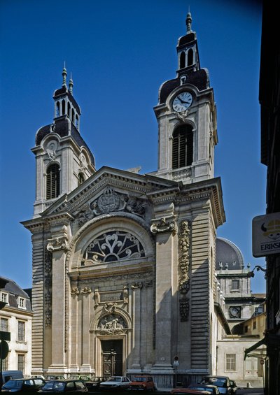 Kilátás a Hotel Dieu (Hotel-Dieu) (XII-XIII. század) kápolnájára, amelyet Jacques Germain Soufflot (1713-1780) építész tervezett újra. Lyon, Rhone alkotó: Jacques Germain Soufflot
