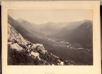 Glen Nevis alkotó: James Valentine