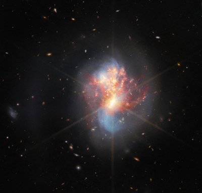 Összeolvadó galaxispár alkotó: James Webb Space Telescope (NASA)