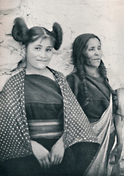 Egy arizonai hopi lány és édesanyja, 1912 alkotó: James and Pierce
