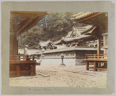 Tōshō-gū, Nikko, Japán (kézzel színezett fekete-fehér fotó) alkotó: Japanese Photographer