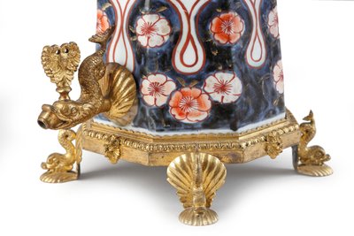 Ritka, elegánsan szerelt Imari kávéskanna és fedél (kerámia) alkotó: Japanese School