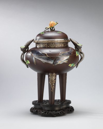Zománcozott és lágyfémmel berakott vas füstölő, lezárt Koichi Shin (Takasaki Koichi), Meiji Period (vas, arany, ezüst és zománcok) alkotó: Japanese School