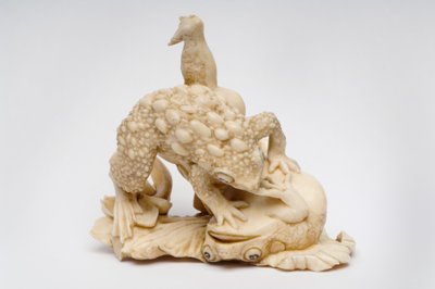 Okimono két varangyból egy lótuszlevélen, 1550-1600 körül alkotó: Japanese School