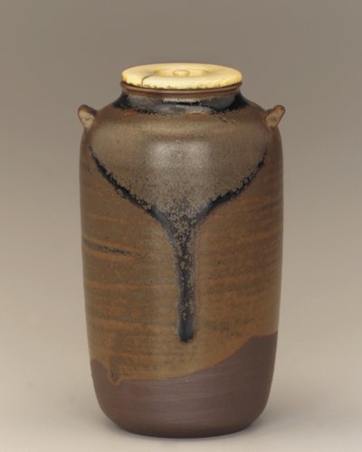 Tea caddy két füllel, Koishibara, Fukuoka prefektúra, Edo-korszak, 17. század vége – 18. század eleje (kerámia) alkotó: Japanese School