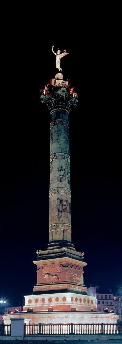 Kilátás a párizsi Place de la Bastille július oszlopára. alkotó: Jean Antoine Alavoine