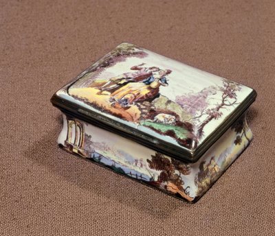 Snuffbox, Birmingham, 1756 körül (transzfer nyomtatott zománc) alkotó: Jean Antoine Watteau