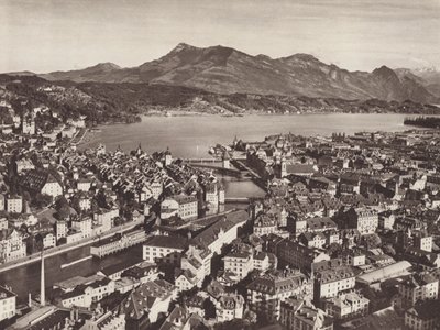 Svájc: Luzern, a Gutsch felől, a tó és a Rigi felé néz (f/w fotó) alkotó: Jean Gaberell