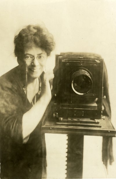 Beals önarckép, 1918-20 körül (zselatin ezüst fotó) alkotó: Jessie Tarbox Beals
