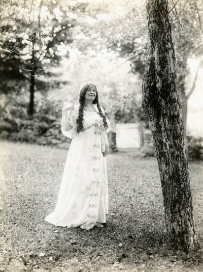 Grace Duffy Boylan, Malcolm Stuart Boylan édesanyja, hollywoodi filmrendező, 1905-1917 körül (zselatin ezüst fotó) alkotó: Jessie Tarbox Beals