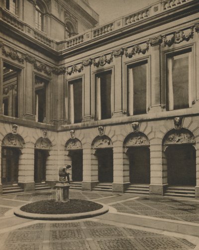 A Drapers Hall udvara a Throgmorton utcában, 1935. alkotó: Joel
