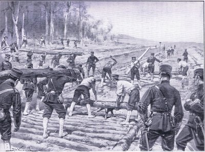 Japán mérnökök fautat építenek a csapatok számára, illusztráció: Cassells Az orosz-japán háború története, 1. kötet, 1900 körül alkotó: Johannes Hermann Barend Koekkoek