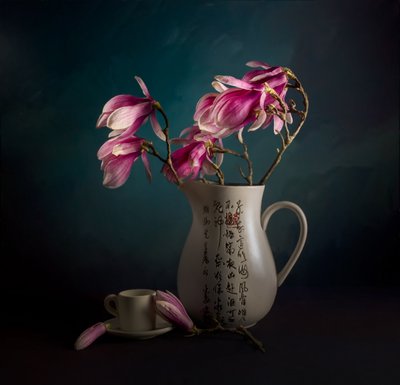 Elegáns magnólia-csendélet alkotó: John-Mei Zhong