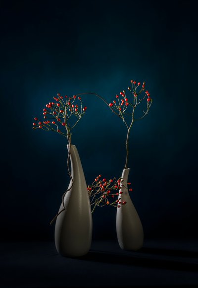 „Red Berries” modern vázák alkotó: John-Mei Zhong