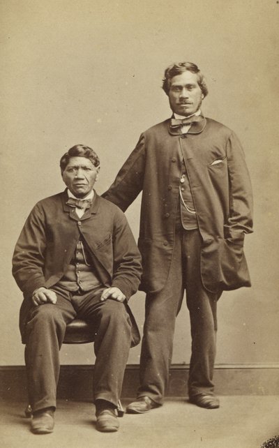 Takerei és Hapimana, 1863 körül (albumnyomat) alkotó: John Beattie