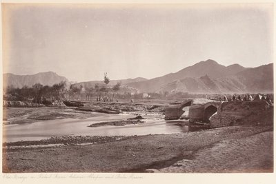 A régi híd a Kabul folyón alkotó: John Burke