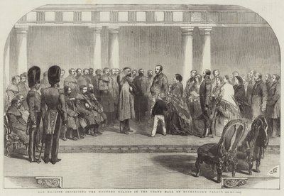Őfelsége a Buckingham-palota nagytermében szemléli a sebesült őrséget alkotó: John Gilbert