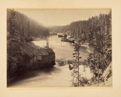A Yellowstone zuhatag feletti zuhatagai alkotó: John K. Hillers
