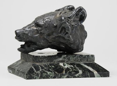 Medvefej, 1900 körül (bronz) alkotó: John Macallan Swan