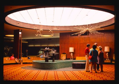 Nevele Hotel lobby, Wawarsing, New York, USA alkotó: John Margolies