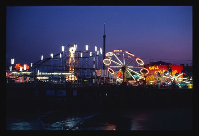 Steeplechase Pier éjszaka, Atlantic City, New Jersey, USA alkotó: John Margolies