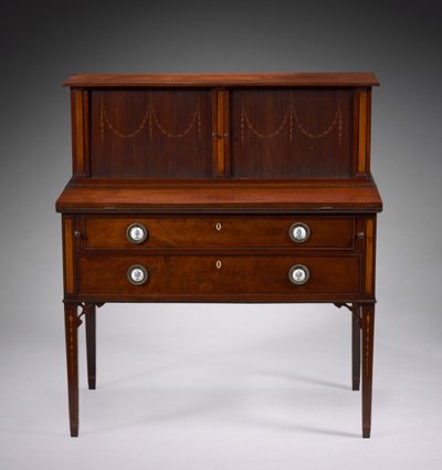 Tambour Desk, 1800 körül alkotó: John Seymour