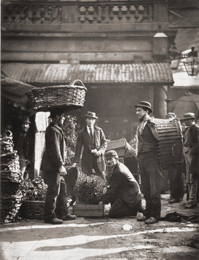 Covent Garden Labourers, a londoni utcai életből, J. Thomson és Adolphe Smith alkotó: John Thomson