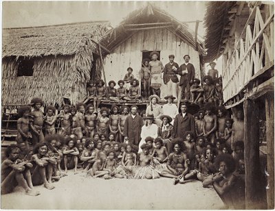 Mission House Parimata, Aroma, Új-Guinea, 1885 (albumnyomat) alkotó: John W. Lindt
