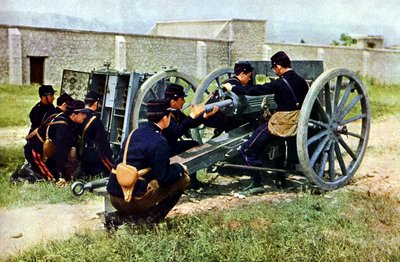 Francia katonák aknavetővel akcióban a Marne-i csatában, Párizstól keletre, 1914 szeptemberében (autokróm) alkotó: Jules Gervais Courtellemont