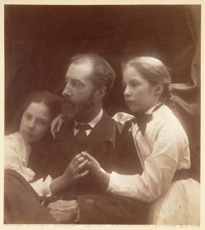 Charles Norman lányaival, Adeline-nel és Margarettel alkotó: Julia Margaret Cameron