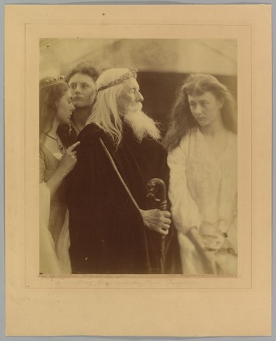 Lear király három lányának osztja fel királyságát alkotó: Julia Margaret Cameron