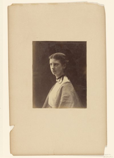 [Egy fiatal nő portréja] alkotó: Julia Margaret Cameron