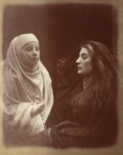 A kis novícia és Guinevere királyné az almsburyi Szent Alamizsnaházban alkotó: Julia Margaret Cameron
