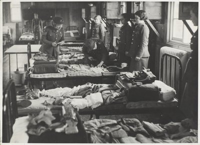 Kit ellenőrzés, 1939-45 alkotó: Jurian van Streeck or Streek