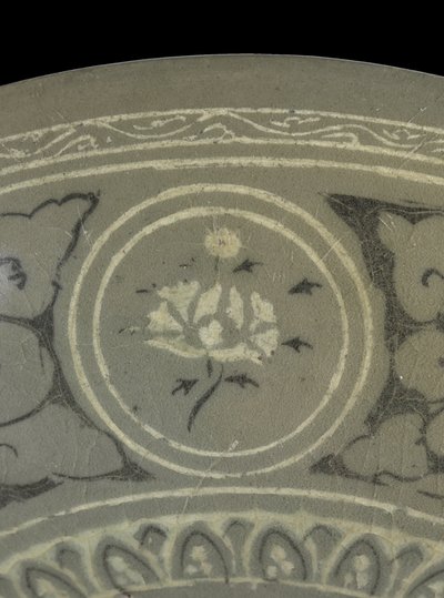 Tál darukkal és felhőkkel, 1150-1200 körül (celadon-mázas kőedény) alkotó: Korean School