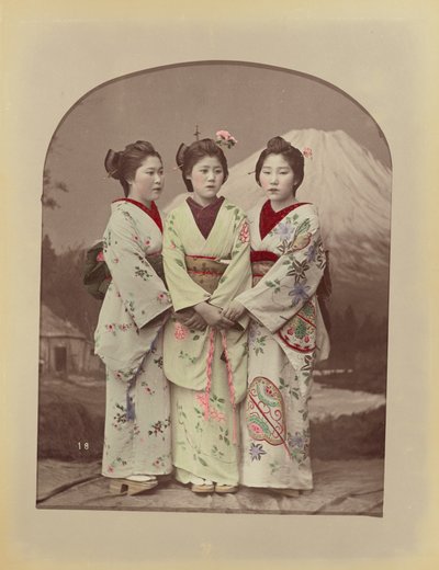 [Három lány] alkotó: Kusakabe Kimbei
