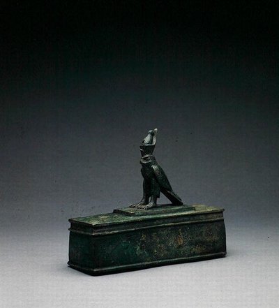 Sólyom ereklyetartó (bronz) (bronz) alkotó: Late Period Egyptian