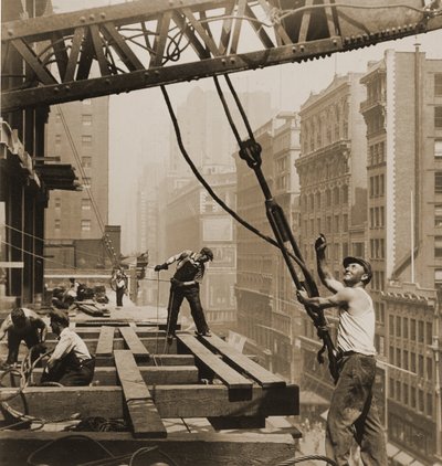 Építőmunkások Empire State Building, 1930 körül alkotó: Lewis Wickes Hine