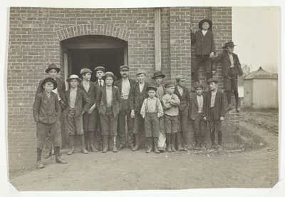 Noon Hour, King Mfg. Co., Augusta, Georgia alkotó: Lewis Wickes Hine